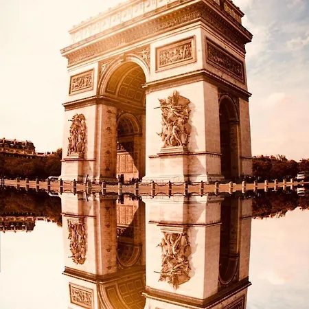 Luxury Suite, Montaigne & Champs Elysees