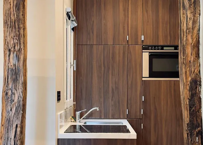 Luxury Suite, Montaigne & Champs Elysees * Paris