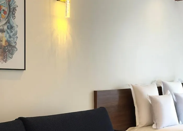 Luxury Suite, Montaigne & Champs Elysees