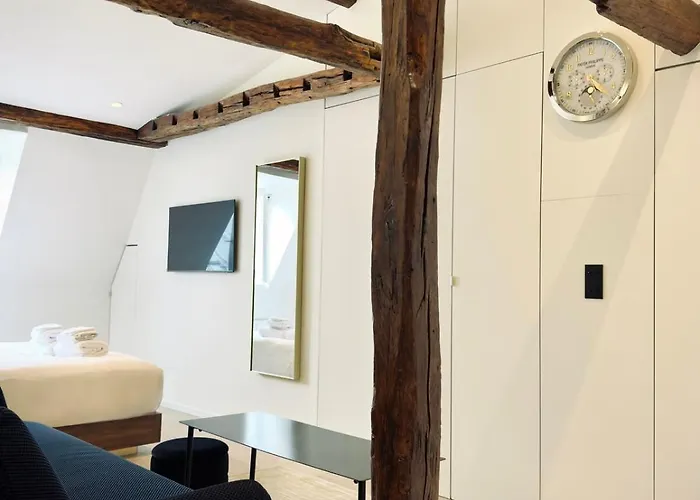 Apartment Luxury Suite, Montaigne & Champs Elysees